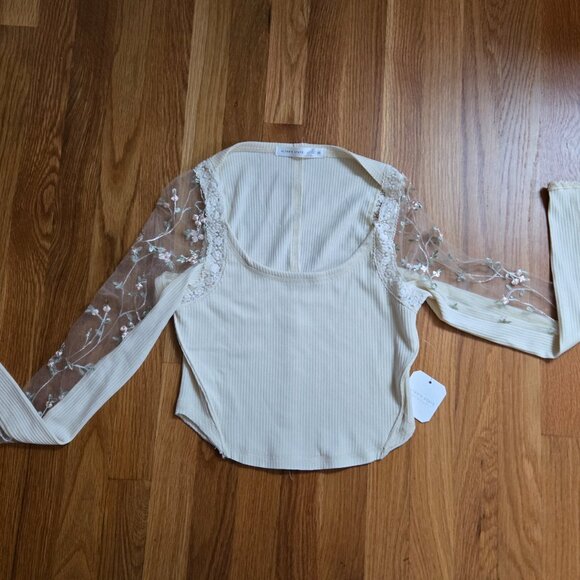 Altar'd State Cream Ribbed Crop Top with Lacy Long Sleeves Size M - Picture 5 of 6